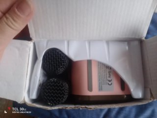 Karaoke con 2 micrófonos y altavoz multicolor