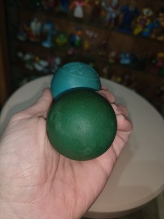 2 pelotas calzados gorila vintage años 70 80