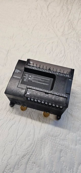 Omron SYSMAC CP1E Autómata Programable