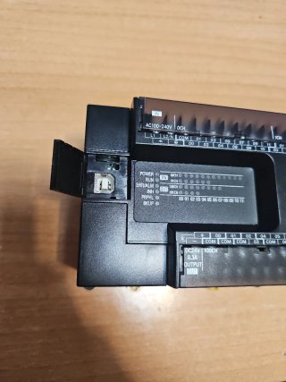 Omron SYSMAC CP1E Autómata Programable