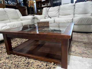 MESA DE CENTRO CON CRISTAL