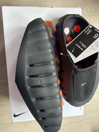 Zuecos Nike MIND 001 negros talla 38