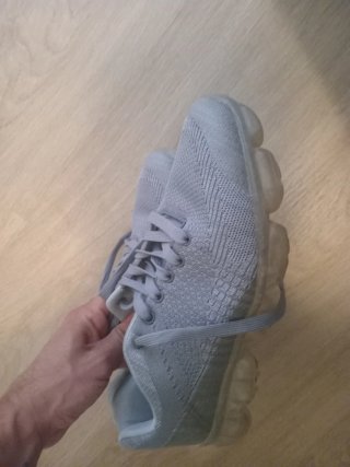 Zapatillas grises, bambas