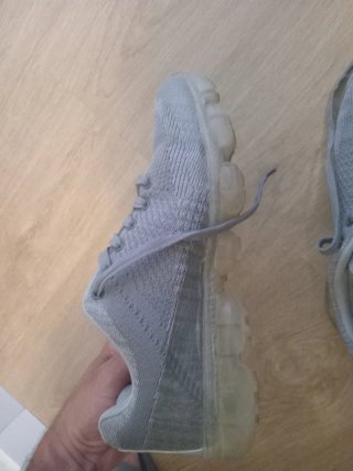Zapatillas grises, bambas