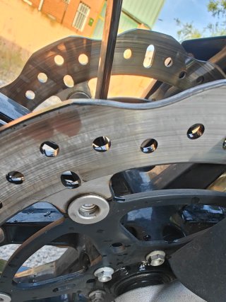 Aprilia Dorsoduro 750 2010