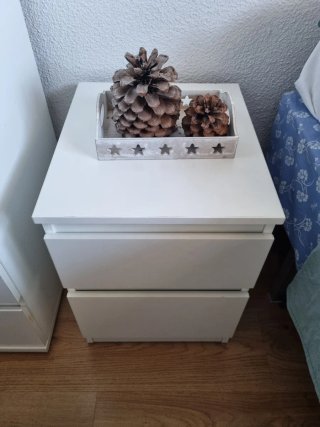 Mesita de noche Ikea blanca