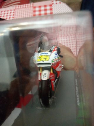Moto GP Carl Crutchlow 2016