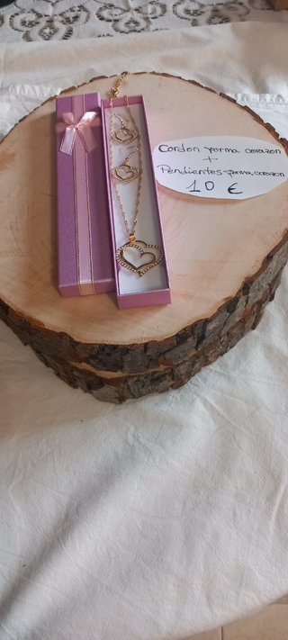 Regalo a mamá, Colgante y pendientes forma corazón