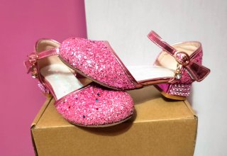 Zapatos niña brillantes rosa tacón