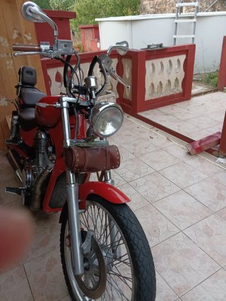 Suzuki Intruder vs800
