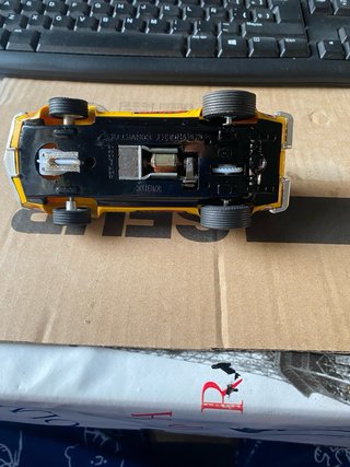 Scalextric Chevrolet Corvette Amarillo