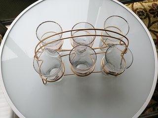 Juego 6 Vasos con Soporte Dorado