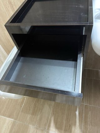 Cajonera negra baño/peluquería