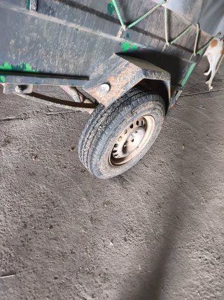 Remolque coche  medidas 1.70 largo 1.20 ancho