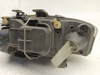 FARO DERECHO AUDI A6 BERLINA (4B2) BAU 15592400