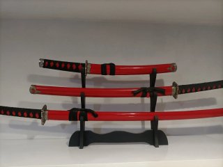 Set 3 k.a.t.a.n.a decorativas rojas