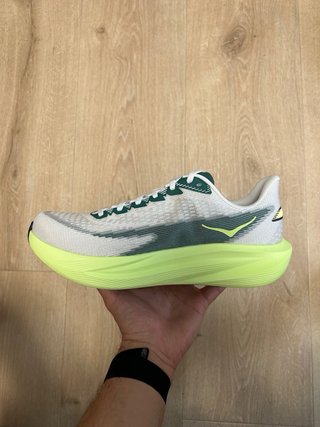 Hoka Mach 7