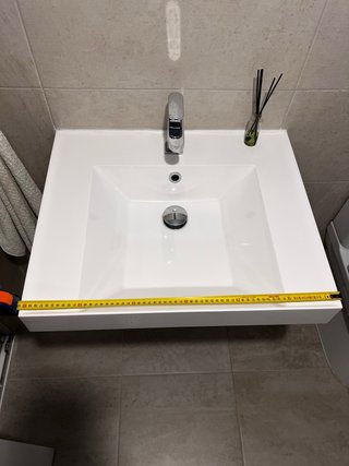 Lavabo Porcelanosa 60x50 NUEVO. Incluye grifo.