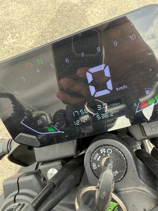Voge 125R Negra