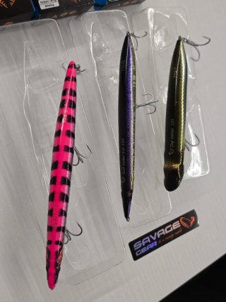 Set 3 artificial baits Savage floating sinking