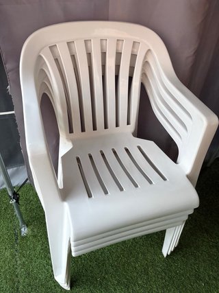 Sillas de jardín apilables de plástico blanco