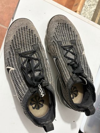 Nike Vapormax negras y grises