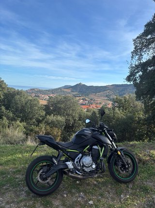 Escape Akrapovic Kawasaki Z650 Completo