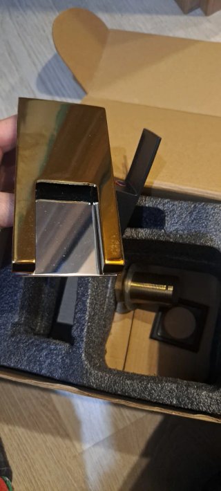 Grifo LED Negro/Dorado Nuevo