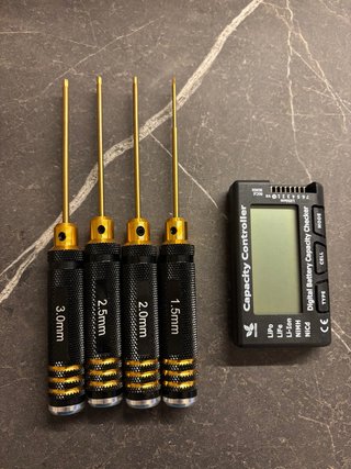 Set cacciaviti e tester Lipo modellismo