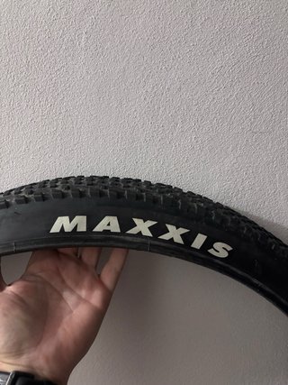 Rueda Maxxis Rekon Race 29x2.40