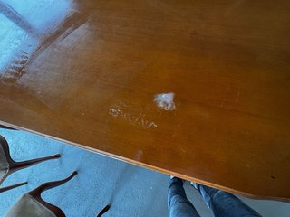 Mesa de comedor ovalada y 6 sillas