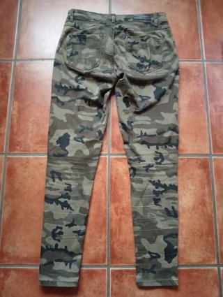 Lote 4 pantalones pitillo diferentes modelos