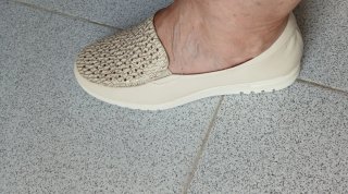 Zapatos Pitillos Beige y Dorado