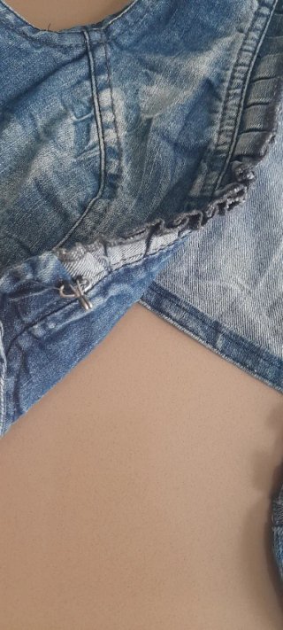 Chaleco vaquero Bershka corto