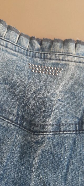 Chaleco vaquero Bershka corto