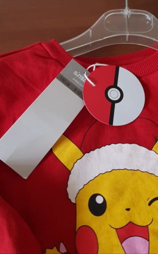 Felpa Sinsay Pikachu Natale Rossa