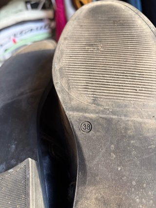 Botines de piel negros