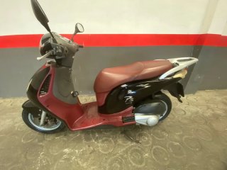 Honda PS 125i Negra