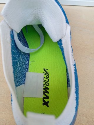 Nike Air VaporMax Flyknit 2, Talla 42