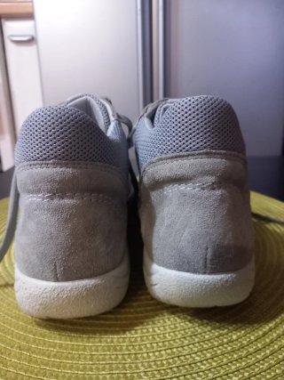 Zapatos ortopédicos grises HELVESCO