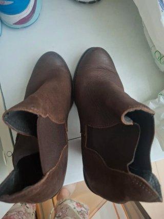 Botas de cuero marrones