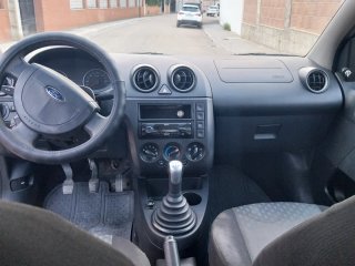 Ford Fiesta 2004