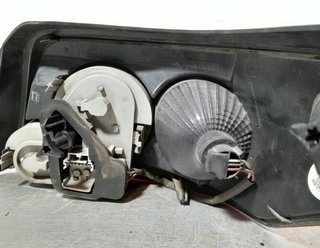 Piloto tras izq 8200142688 renault megane 5043299