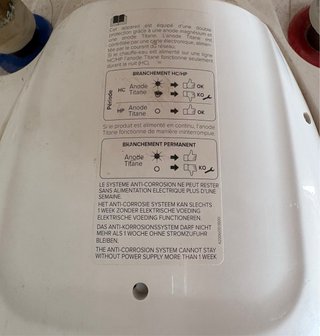 Calentador de agua Ariston blanco
