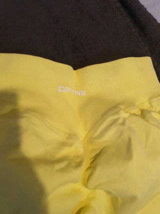 Leggings deportivos amarillos DFYNE