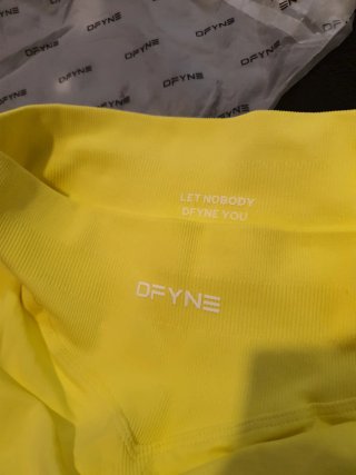 Leggings deportivos amarillos DFYNE