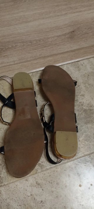 Sandalias planas doradas y azul oscuro talla 41