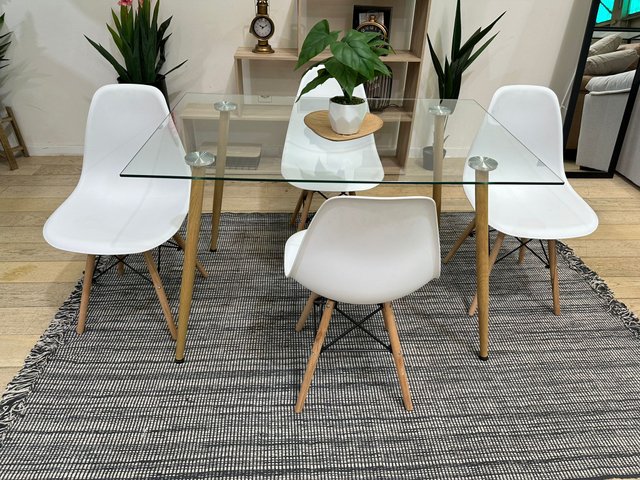 Comedor NUEVO mesa + 4 sillas
