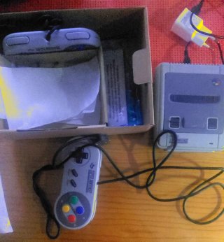 Super Nintendo Classic Mini + 2 mandos