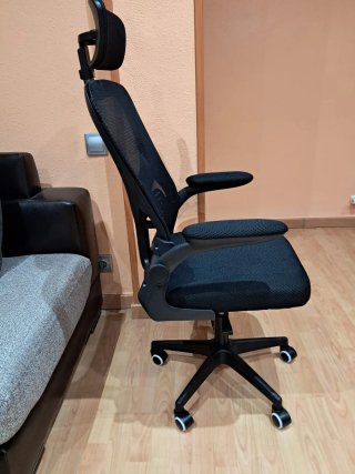 Silla de oficina ergonómica ajustable